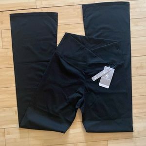 Flared yoga leggings